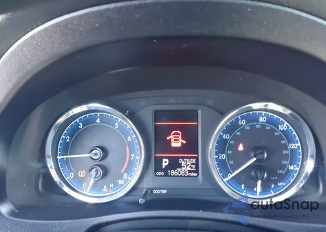 2018 Toyota Corolla Le z USA, uszkodzony, nr VIN 2T1BURHE1JC123850